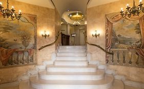 Zeus Essence Bucharest Opera